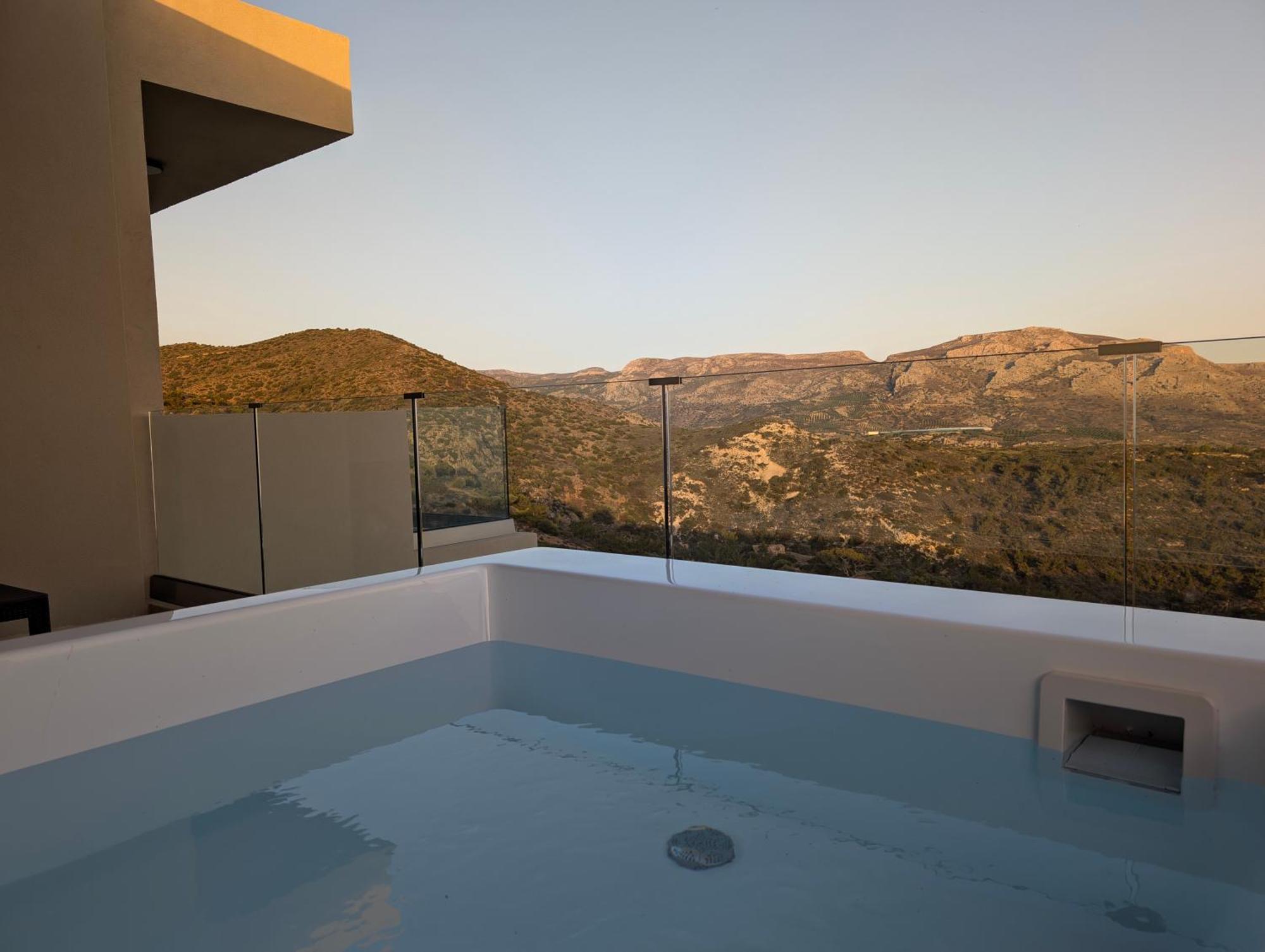 Thea Villas Makrýgialos Exteriér fotografie